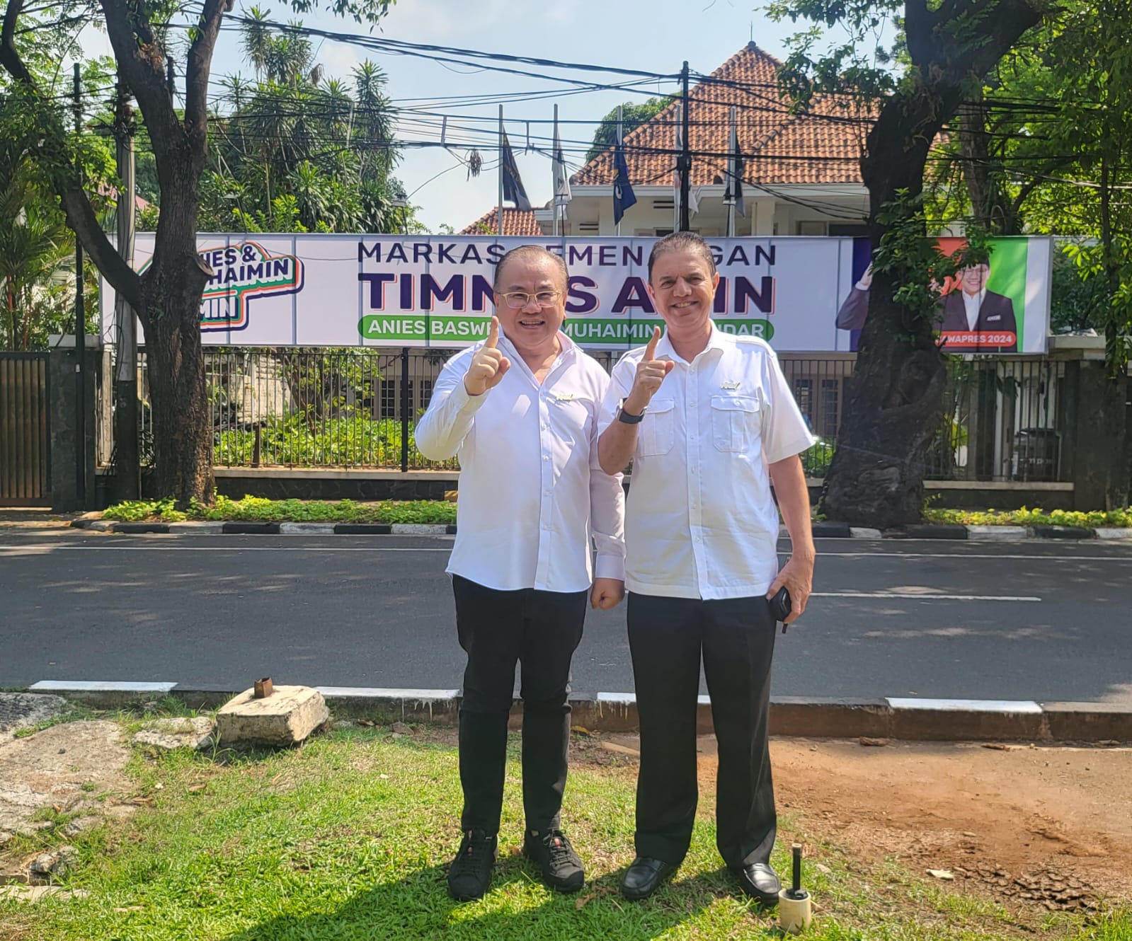 Henry Husada bertemu dengan Kapten Timnas AMIN Muhammad Syaugi di Rumah Pemenangan AMIN Jalan Diponegoro 10, Menteng Jakarta Pusat, pada Senin 18 Desember 2023