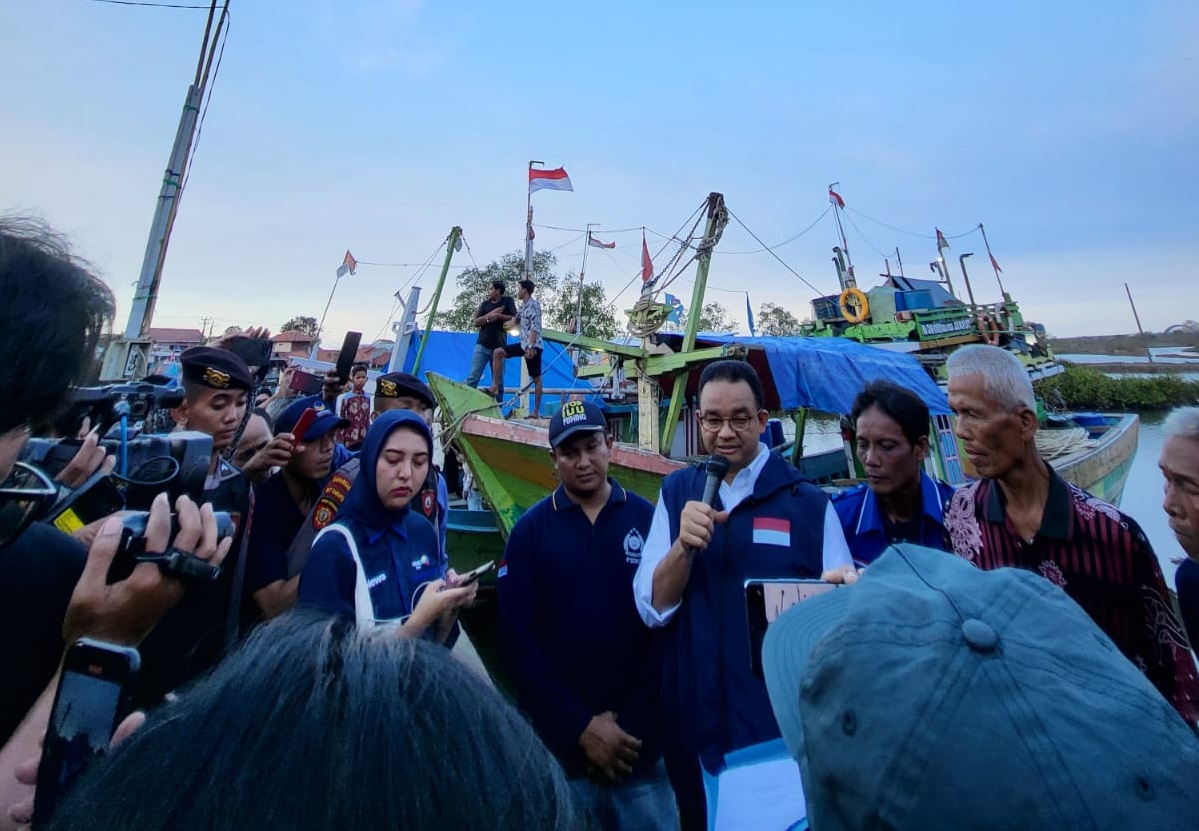 <img src="/imgs/anies-baswedan-kampung-nelayan-kronjo.jpg" alt="Anies Baswedan di Kampung Nelayan Kronjo KAGUM Times">