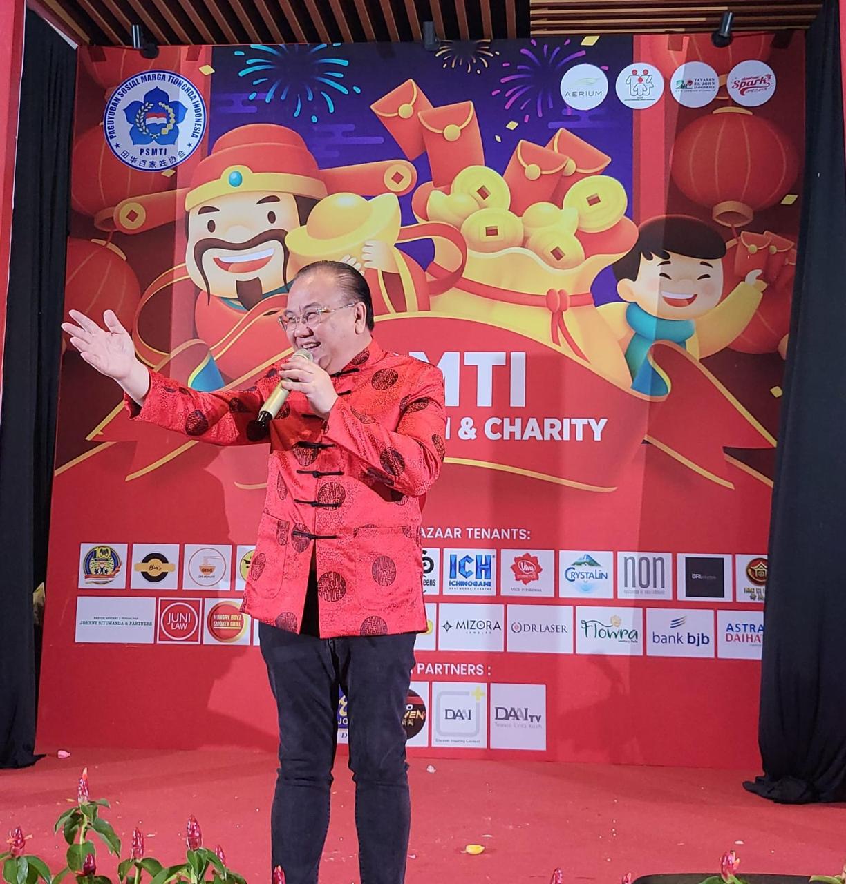 Henry Husada Hadiri PSMTI Bazaar UMKM dan Charity Fun Night