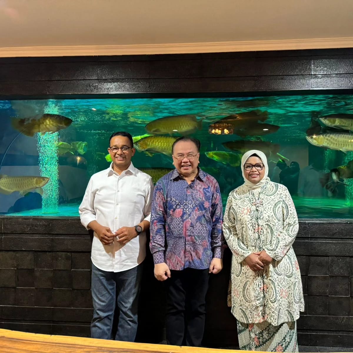 Calon Presiden Nomor Urut 01 Anies Baswedan ditemani sang istri, Fery Farhati Ganis bersilaturahmi dengan Bapak UMKM Jawa Barat, Henry Husada