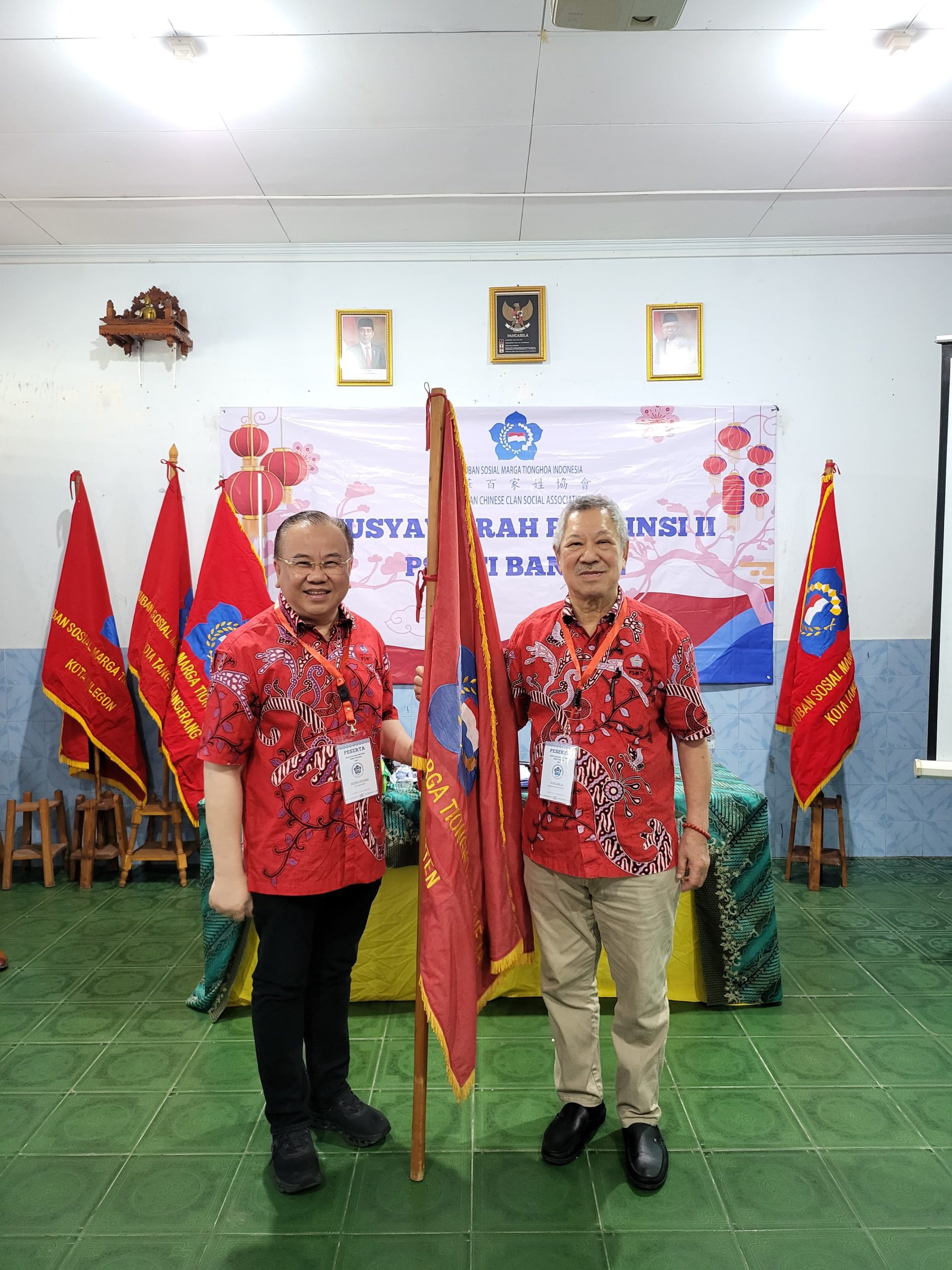 WAKIL Ketua Umum Sekaligus Korwil Jakarta, Jawa Barat dan Banten, Henry Husada bersama Ketua PSMTI Banten 2024-2028 terpilih Sri Suryadi